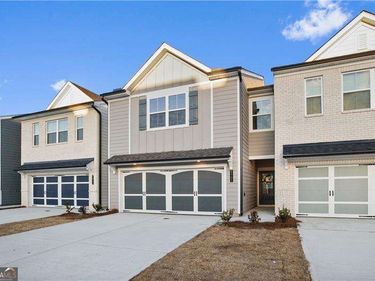 5332 Melbourne Lane, Flowery Branch, GA 30542