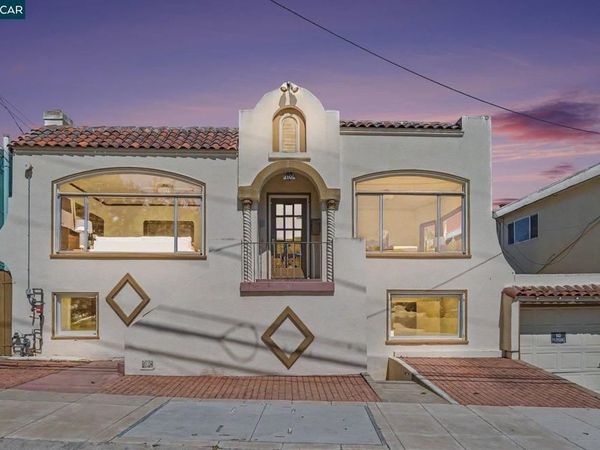 2105 Mcgee Ave, Berkeley, CA 94703