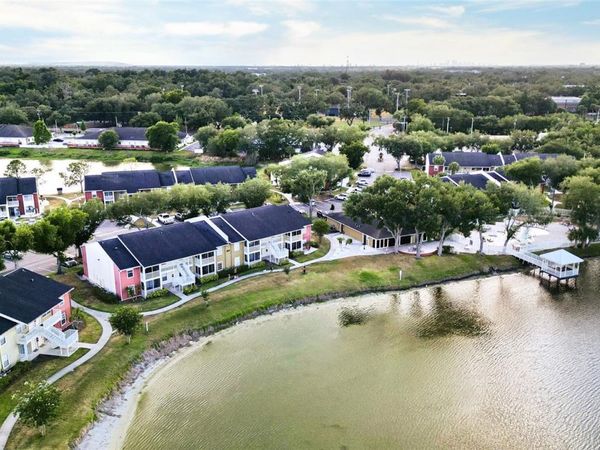 214 LAKE PARSONS GRN , Unit 206, BRANDON, FL 33511