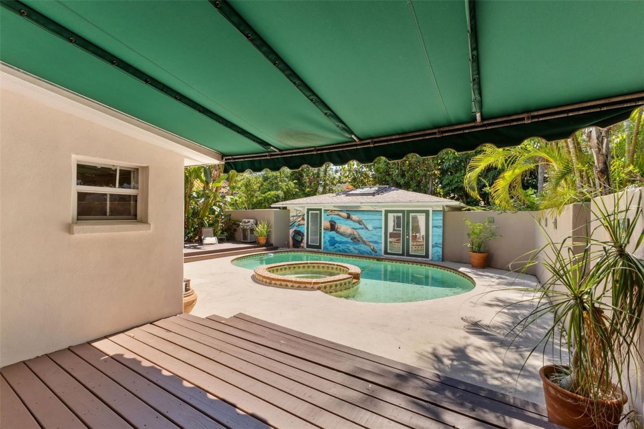 135 Aranda Street Ne, Saint Petersburg, FL 33704 Photo