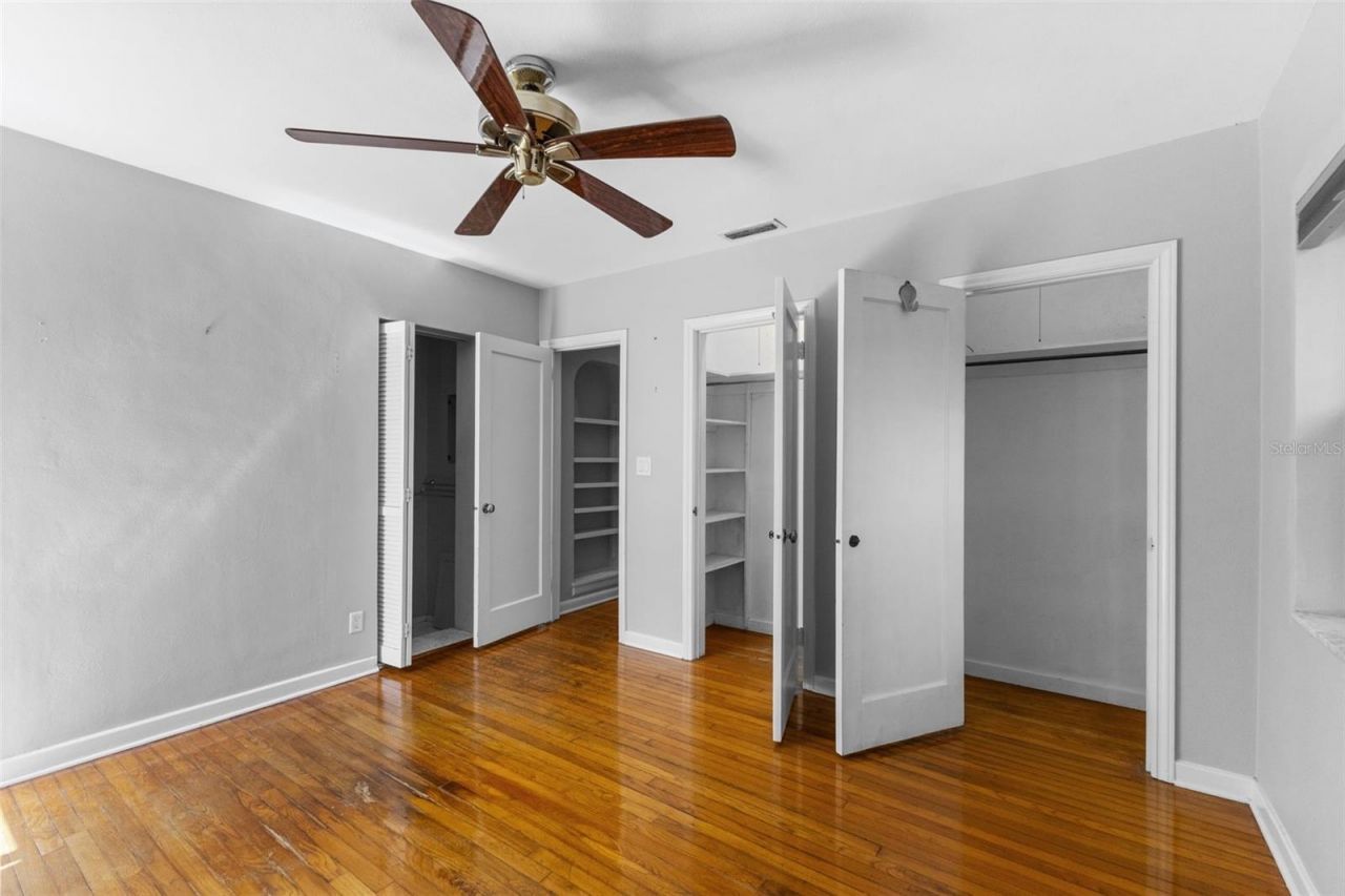 135 Aranda Street Ne, Saint Petersburg, FL 33704 Photo