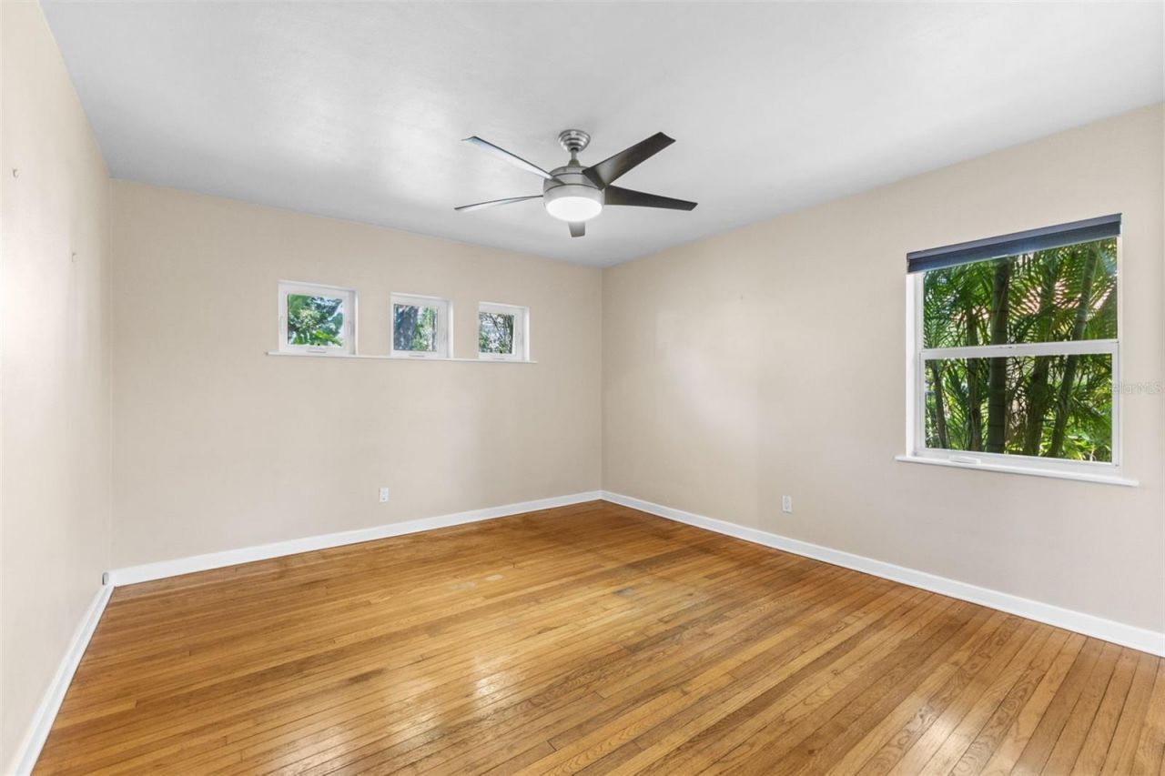 135 Aranda Street Ne, Saint Petersburg, FL 33704 Photo