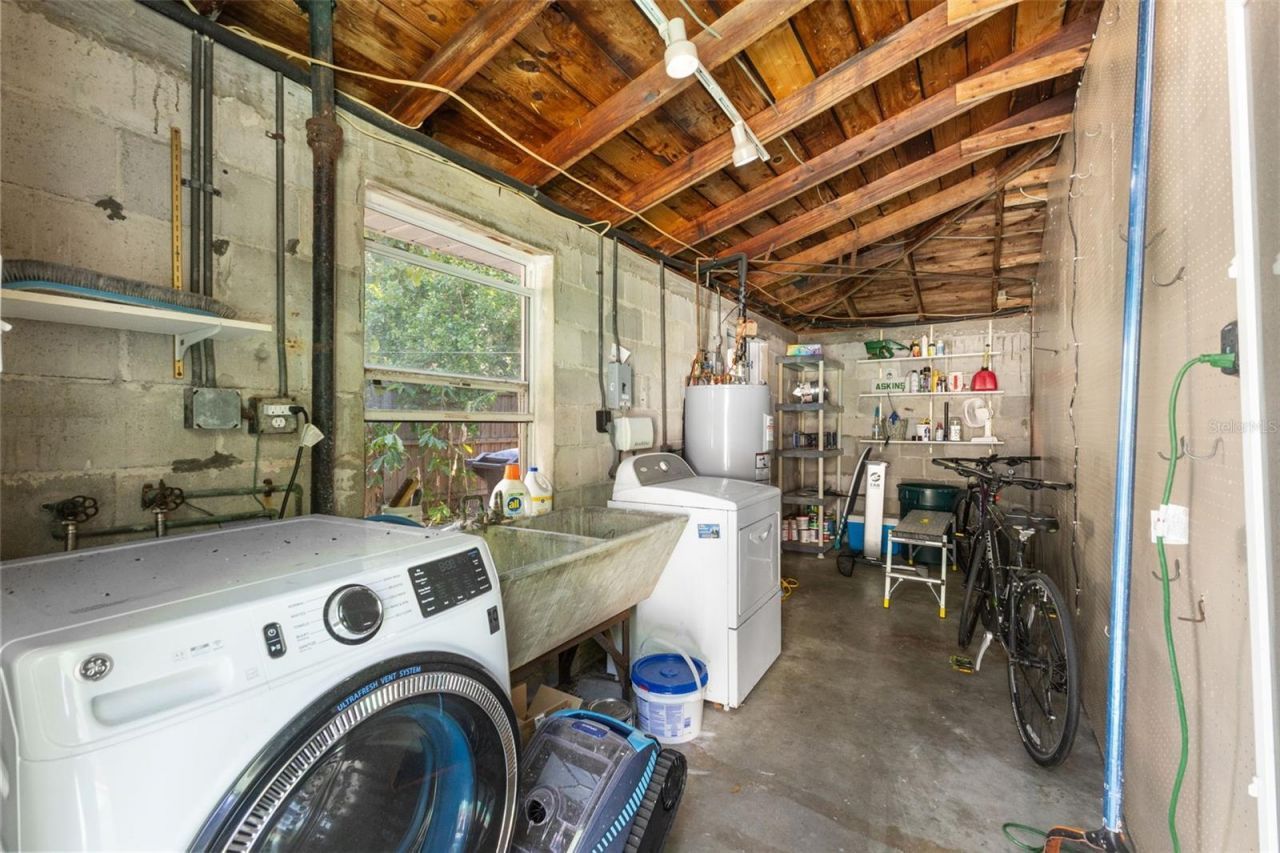 135 Aranda Street Ne, Saint Petersburg, FL 33704 Photo