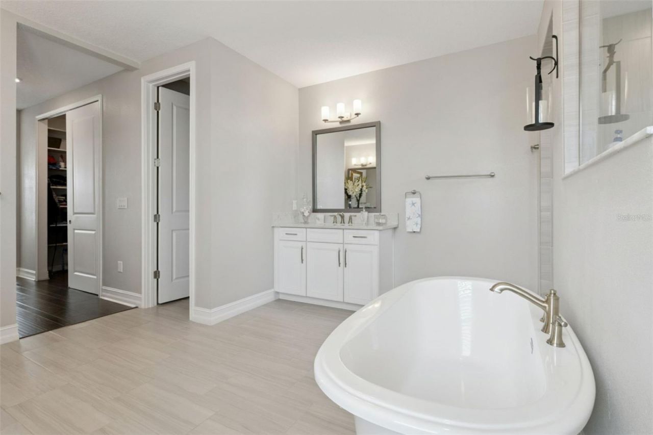 3028 Christophers Watch Lane, Ruskin, FL 33570 Photo