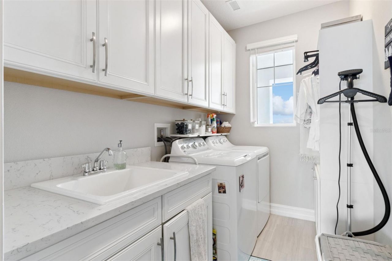 3028 Christophers Watch Lane, Ruskin, FL 33570 Photo