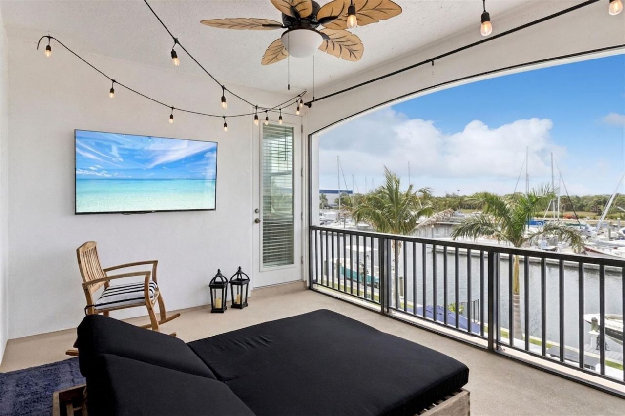 3028 Christophers Watch Lane, Ruskin, FL 33570 Photo