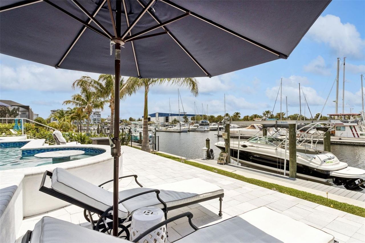 3028 Christophers Watch Lane, Ruskin, FL 33570 Photo