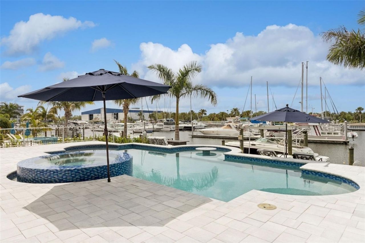 3028 Christophers Watch Lane, Ruskin, FL 33570 Photo