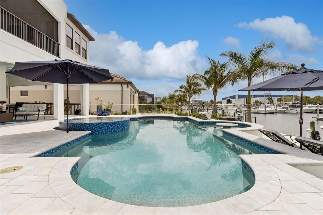 3028 Christophers Watch Lane, Ruskin, FL 33570 Photo