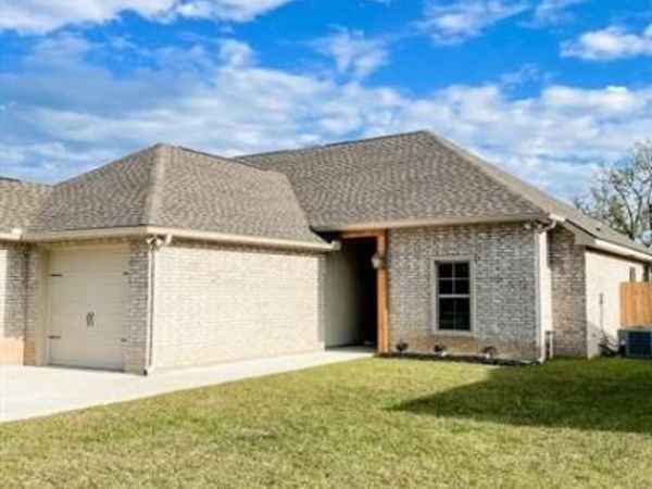 12492 MORGAN CREEK Lane, Unit B, Hammond, LA 70403