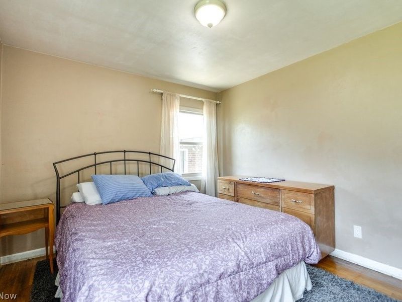 2035 Tampa Avenue, Cleveland, OH 44109 Photo 18