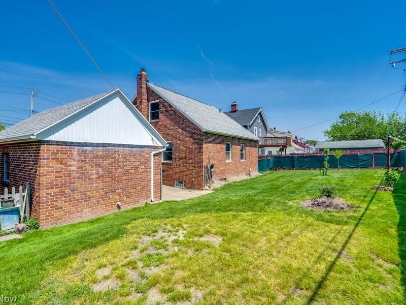 2035 Tampa Avenue, Cleveland, OH 44109 Photo 34