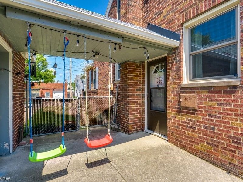 2035 Tampa Avenue, Cleveland, OH 44109 Photo 4