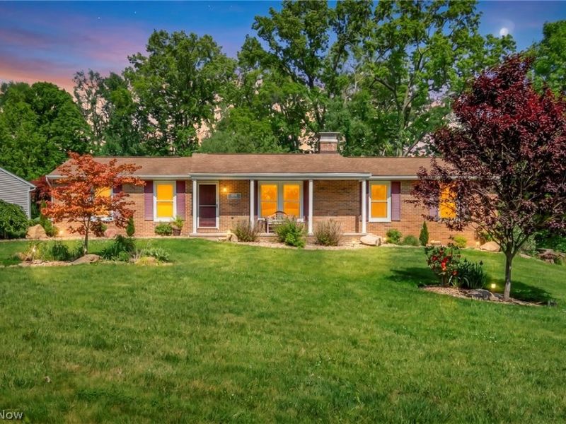 8194 Overwood Avenue NW, North Canton, OH 44720 Photo 2