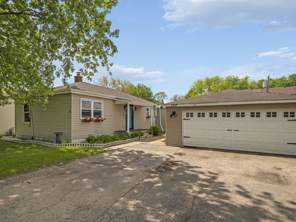 159 Josephine Avenue , South Elgin, IL 60177