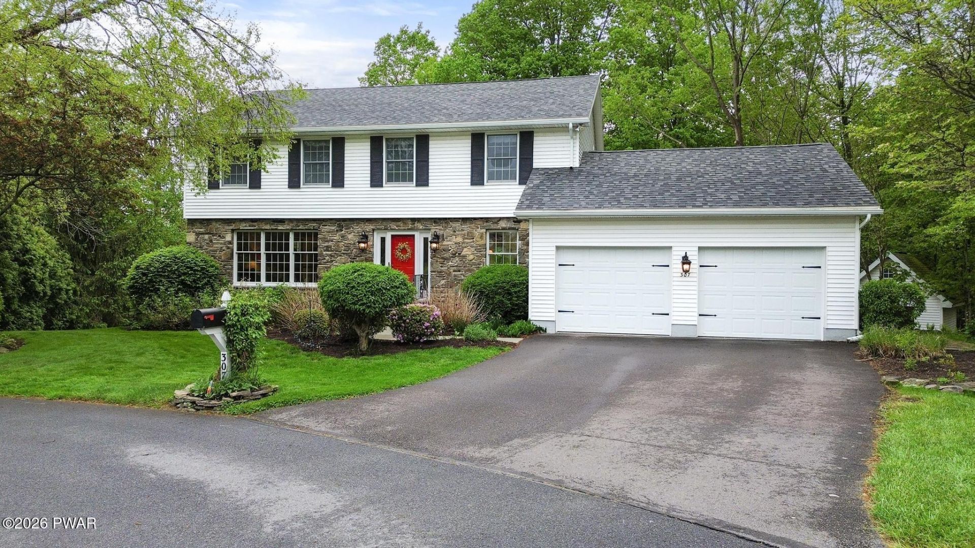 307 Stoney Creek Road  South Abington, PA 18411