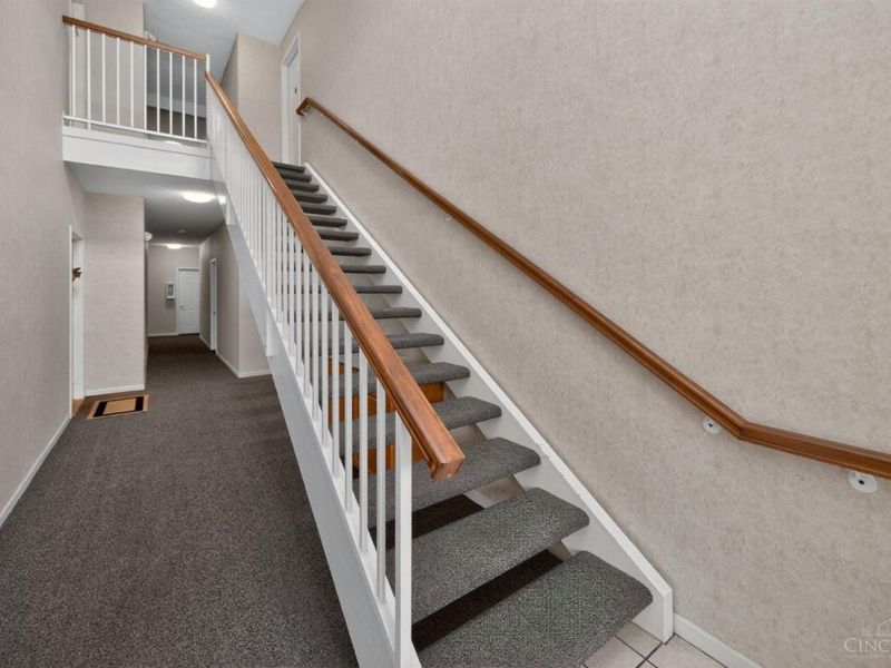 12031 Carrington Lane, Unit 206, Symmes Township, OH 45140 Photo 4