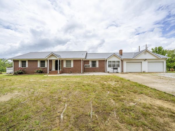 8809 22 HWY S, Michie, TN 38357