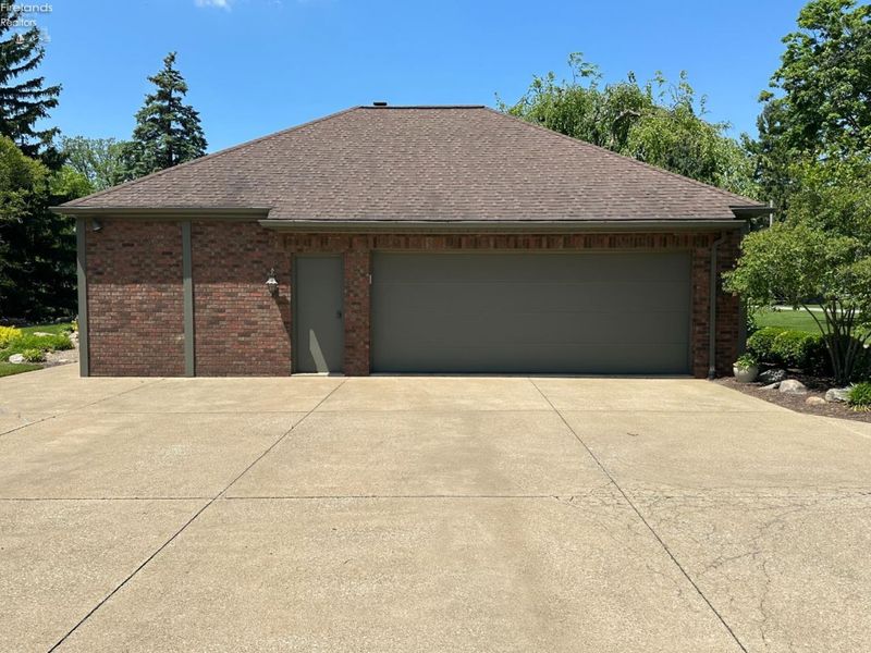 3985 Wiers Road, Willard, OH 44890 Photo 8