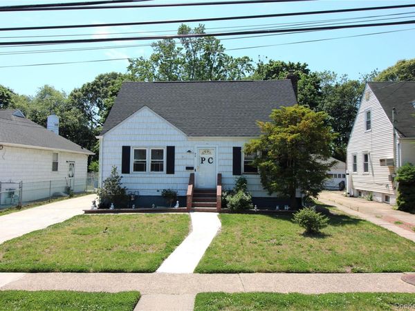 96 Fir Street , Valley Stream, NY 11580