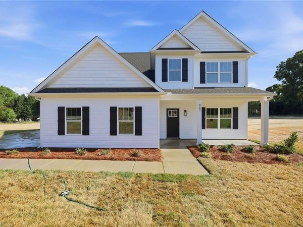 861 Sedge Garden Road , Kernersville, NC 27284
