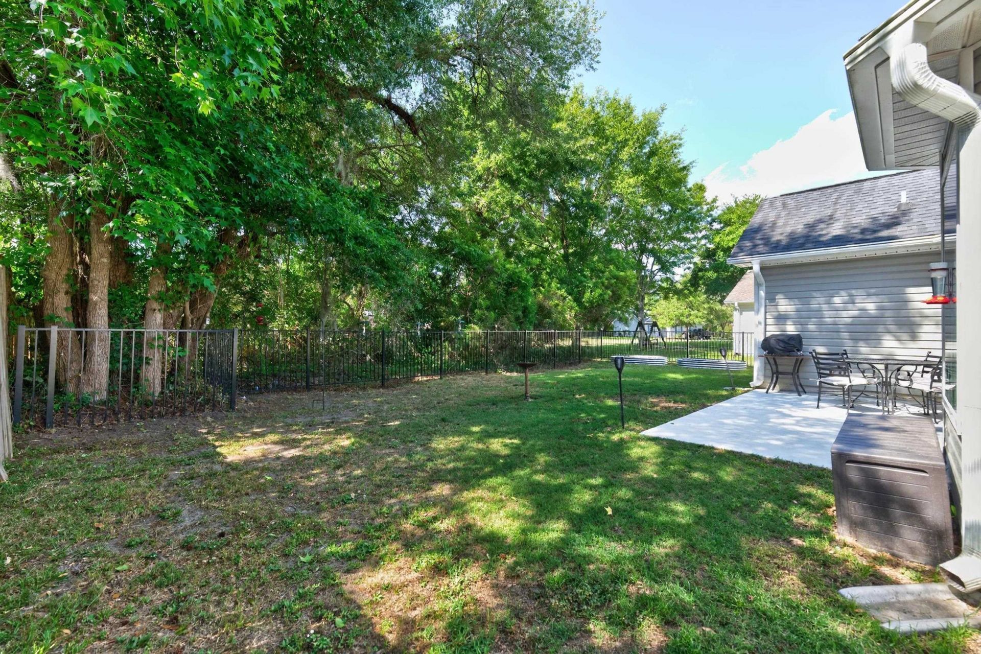 137 Robert Conway Ct.  Photo 22