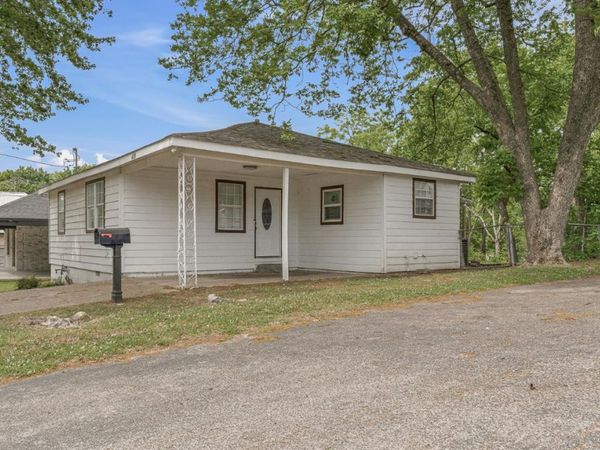 411 N Fisher Street N, Jonesboro, AR 72401