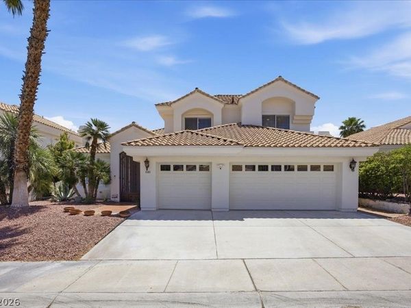 8105 Lake Hills Drive , Las Vegas, NV 89128
