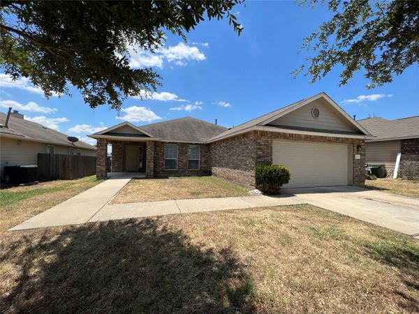 1108 Reagan Wells DR , Hutto, TX 78634
