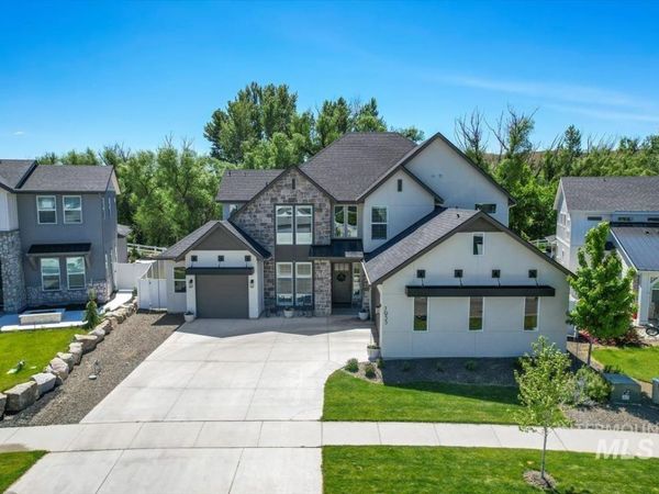7933 W Suttle Lake Dr, Boise, ID 83714