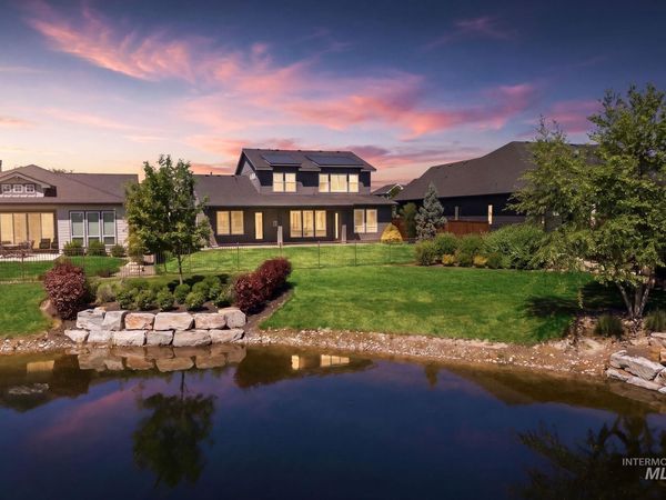362 S Hamlin Ln, Eagle, ID 83616