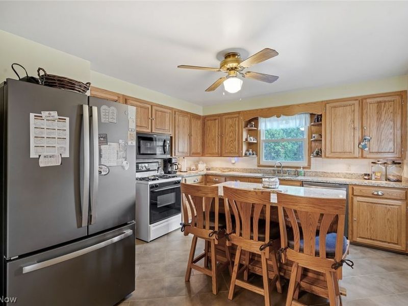 539 Secrist Lane, Girard, OH 44420 Photo 7