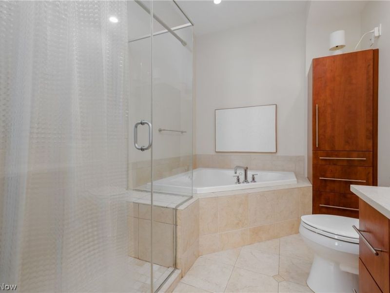 2079 Random Road , Unit 314, Cleveland, OH 44106 Photo 18
