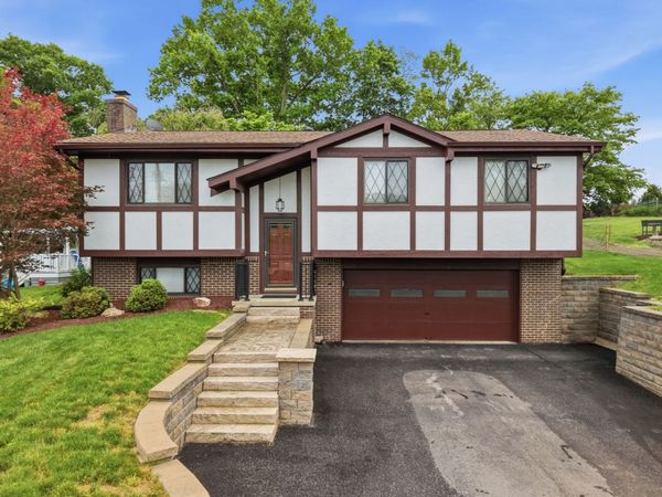 132 Orchard Avenue, Glenshaw, PA 15116