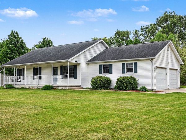 724 S 500 E , Knox, IN 46534