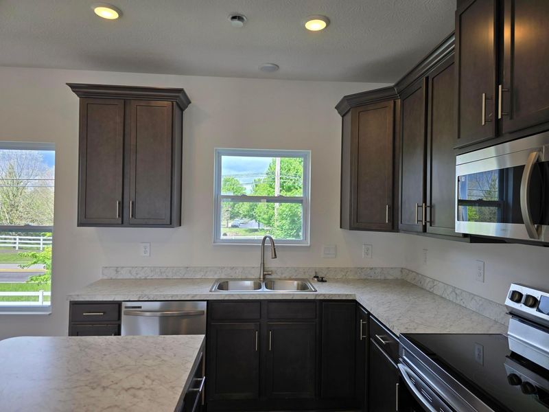 5600 Village Channel Drive , Canal Winchester, OH 43110 Photo 10
