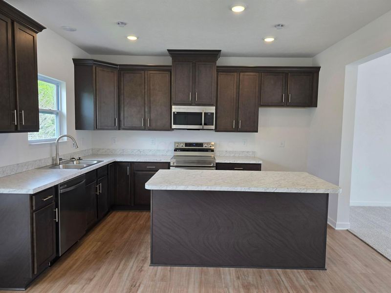 5600 Village Channel Drive , Canal Winchester, OH 43110 Photo 8