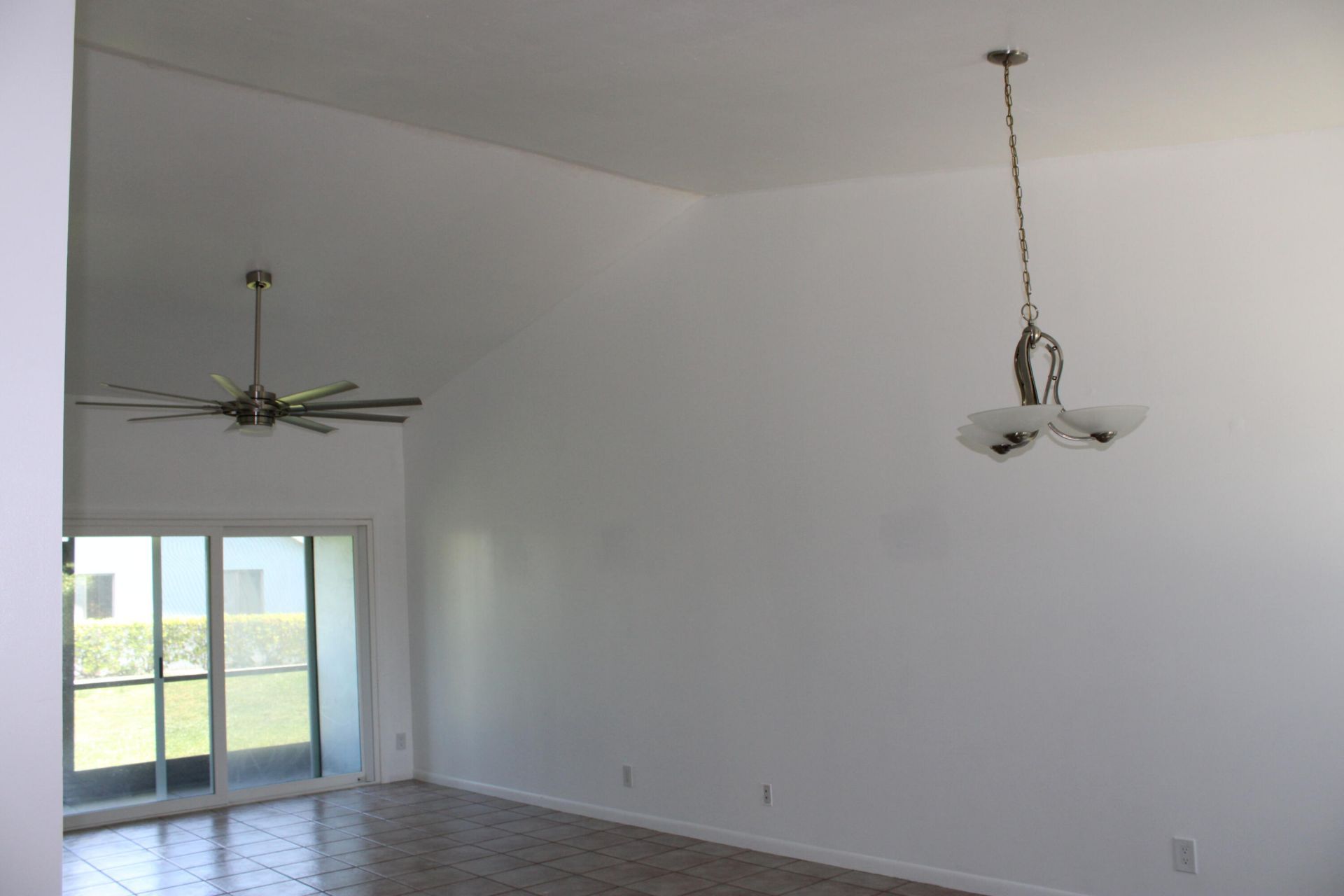 3883 Island Club Circle W, Seminole Manor, FL 33462 Photo
