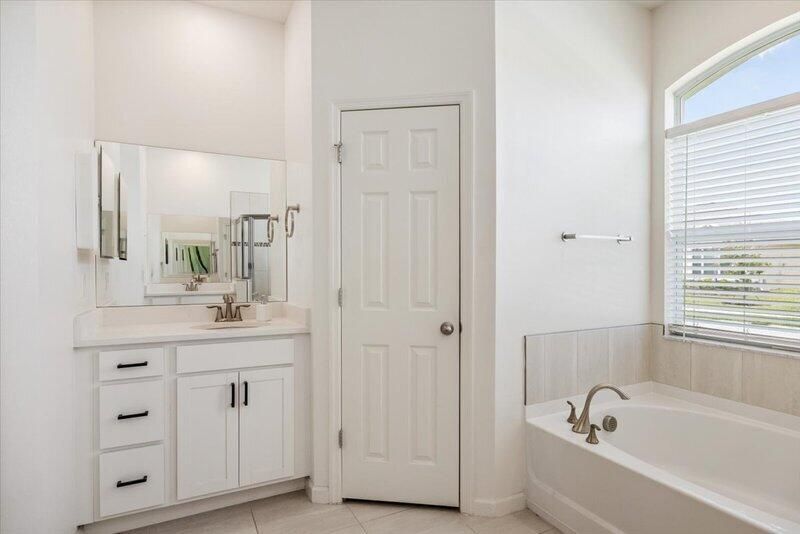 63 52nd Square, Vero Beach, FL 32968 Photo