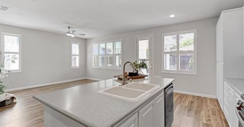 9649 Glacier Creek Way, Elk Grove, CA 95624 Photo