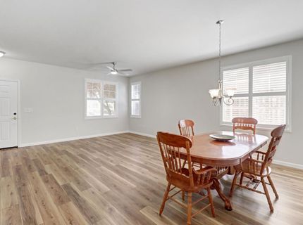 9649 Glacier Creek Way, Elk Grove, CA 95624 Photo