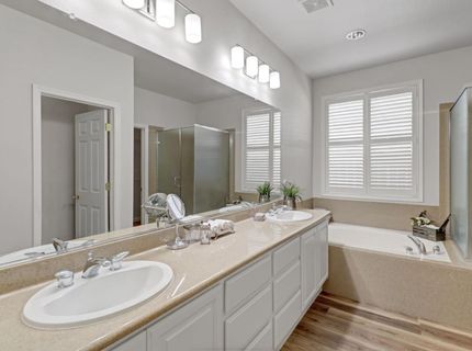 9649 Glacier Creek Way, Elk Grove, CA 95624 Photo