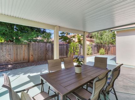 9649 Glacier Creek Way, Elk Grove, CA 95624 Photo