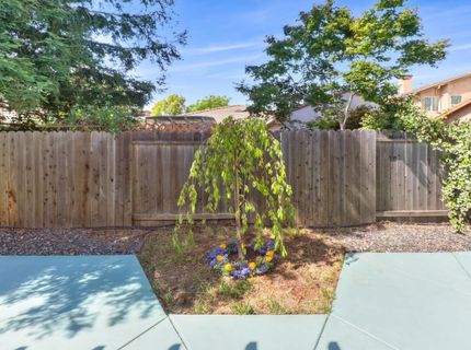 9649 Glacier Creek Way, Elk Grove, CA 95624 Photo