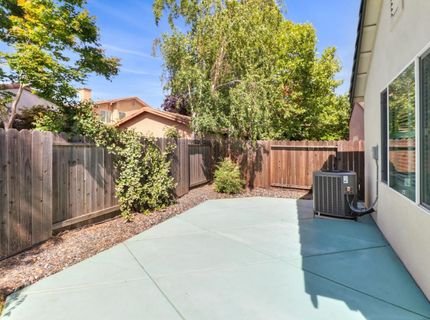 9649 Glacier Creek Way, Elk Grove, CA 95624 Photo