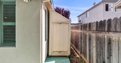 9649 Glacier Creek Way, Elk Grove, CA 95624 Photo