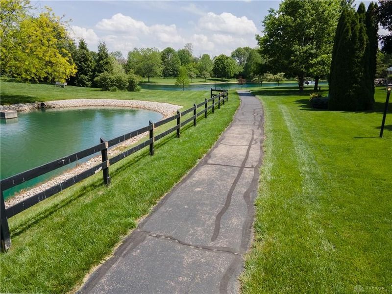 701 Westlake Drive, Troy, OH 45373 Photo 11