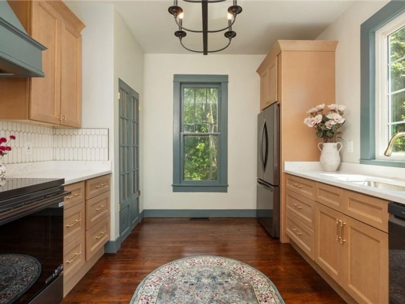 818 Highland Avenue, Cambridge, OH 43725 Photo 13