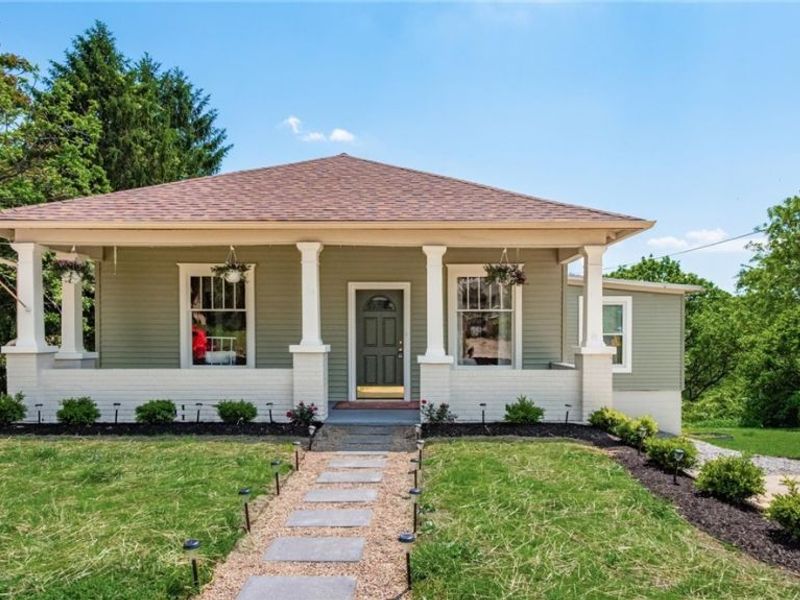 818 Highland Avenue, Cambridge, OH 43725 Photo 2