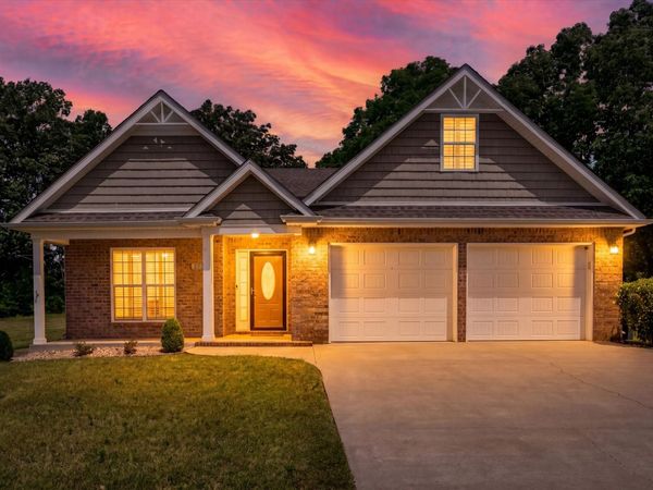 273 Turnberry Cir , Clarksville, TN 37043